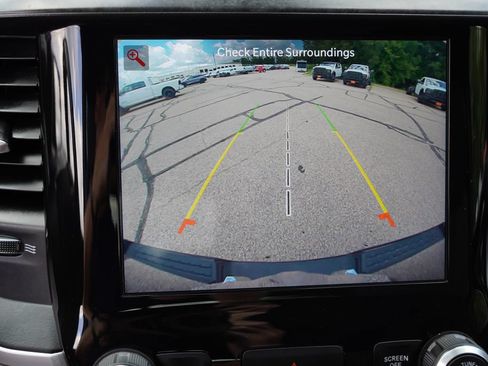 Used 2022 RAM 1500 Big Horn AWD/4WD image 37