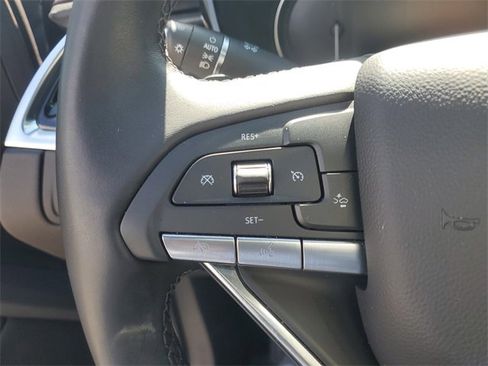 Used 2023 Cadillac XT6 Luxury image 23