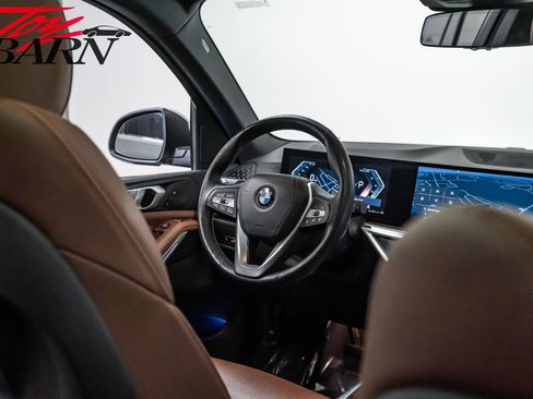 Used 2024 BMW X5 xDrive40i w/ Parking Assistance Package AWD/4WD image 47