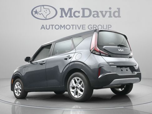 Used 2025 Kia Soul LX w/ LX Technology Package FWD image 28