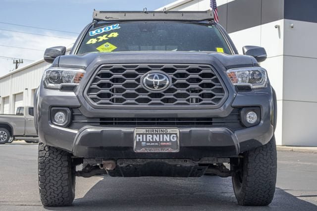 Used 2020 Toyota Tacoma TRD Off-Road AWD/4WD image 31