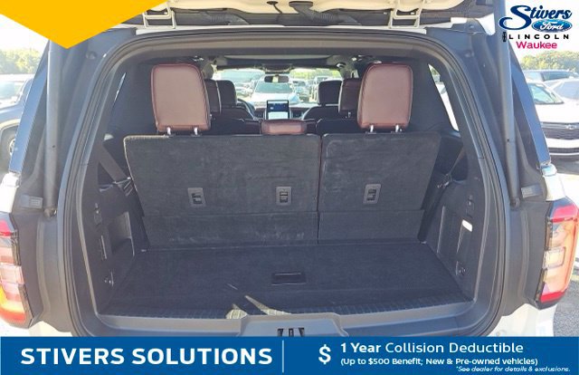 Used 2023 Ford Expedition Limited AWD/4WD image 10