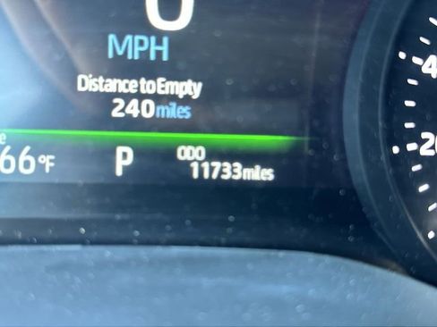 Used 2025 Toyota Sienna LE AWD/4WD image 15