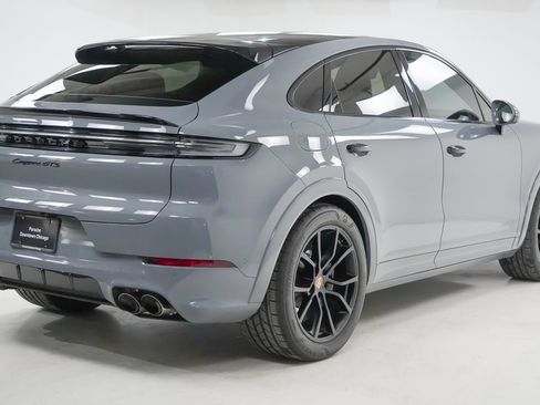 Certified 2025 Porsche Cayenne GTS image 10