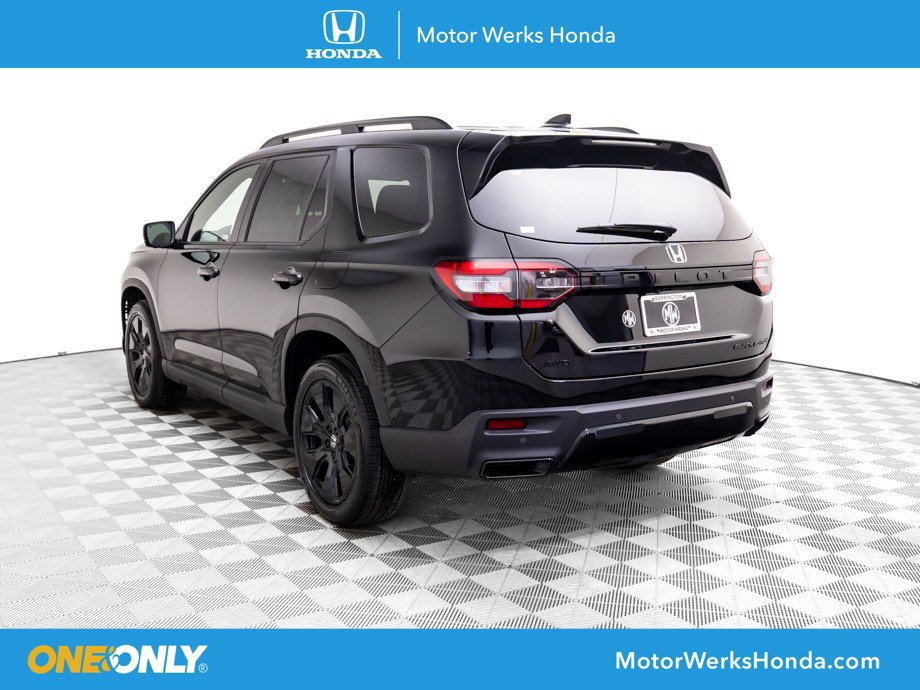 New 2026 Honda Pilot Black Edition image 3