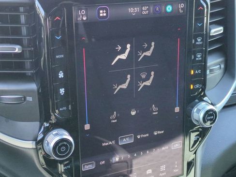 Used 2025 RAM 2500 Big Horn AWD/4WD image 19