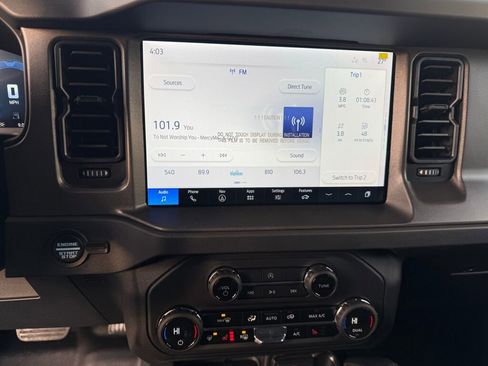 New 2025 Ford Bronco Badlands image 11