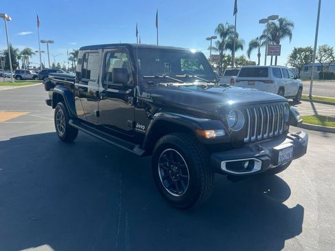 Used 2022 Jeep Gladiator Overland w/ Popular Equipment Package AWD/4WD image 7
