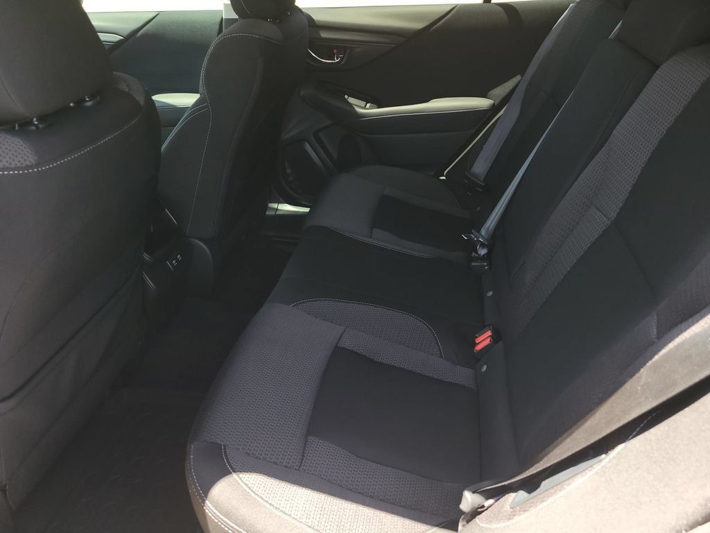 Used 2020 Subaru Outback Premium AWD/4WD image 12