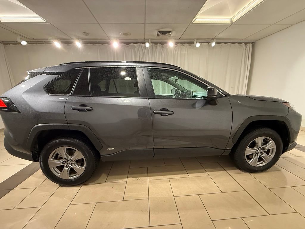 Certified 2025 Toyota RAV4 LE AWD/4WD image 7