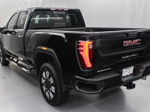 Certified 2024 GMC Sierra 3500 Denali w/ Technology Package AWD/4WD image 7