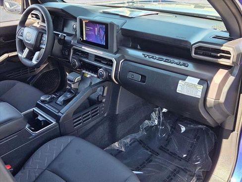 Certified 2025 Toyota Tacoma SR5 image 21