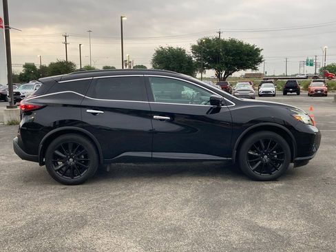 Used 2022 Nissan Murano SV w/ SV Midnight Edition Package FWD image 4