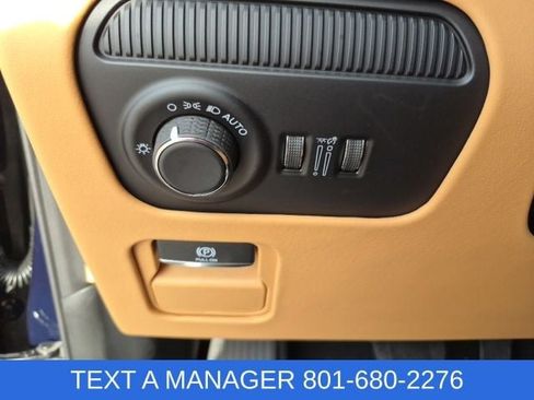 New 2026 Jeep Grand Wagoneer Summit AWD/4WD image 35