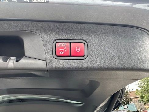 Certified 2024 Mercedes-Benz GLS 450 4MATIC image 53