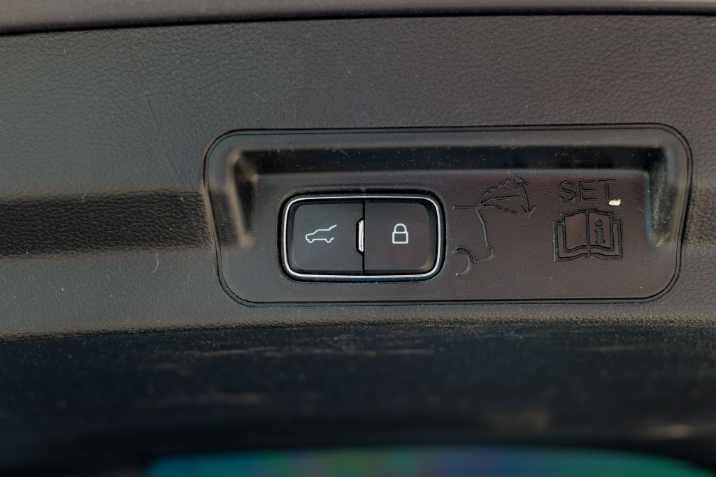 Used 2024 Ford Explorer ST w/ Equipment Group 401A AWD/4WD image 65