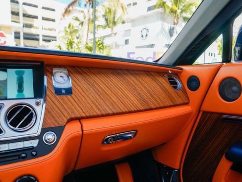 Used 2016 Rolls-Royce Dawn image 70