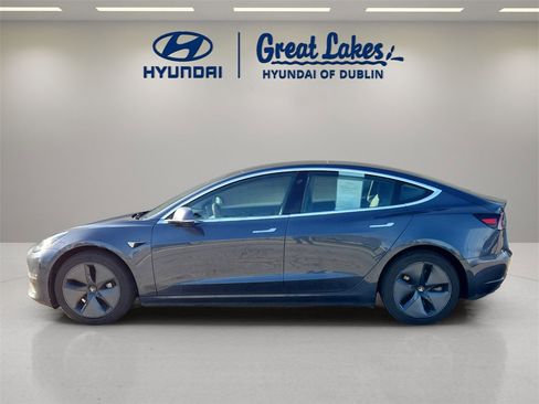 Used 2020 Tesla Model 3 Standard Range Plus image 2