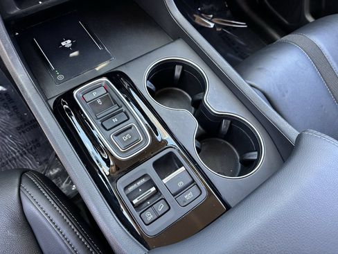 Certified 2025 Honda Pilot EX-L image 23