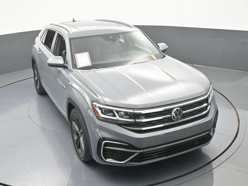 Used 2022 Volkswagen Atlas Cross Sport SEL R-Line image 58