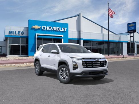 New 2026 Chevrolet Equinox LT w/ Convenience Package II AWD/4WD image 1