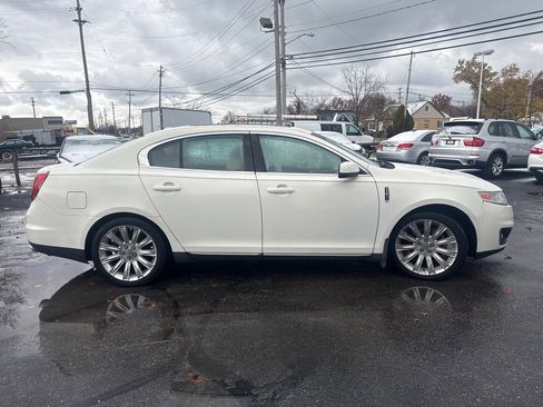 Used 2012 Lincoln MKS AWD image 4