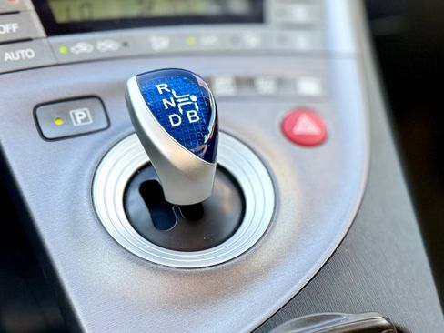 Used 2015 Toyota Prius Two FWD image 19
