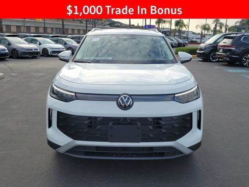 New 2026 Volkswagen Tiguan SE FWD image 8