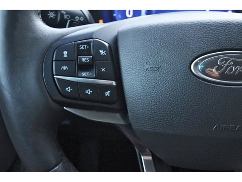 Used 2020 Ford Explorer Platinum w/ Premium Technology Package image 19