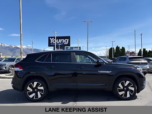 New 2026 Volkswagen Atlas Cross Sport SE AWD/4WD image 3