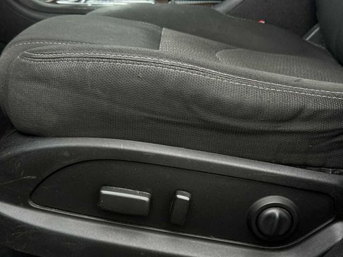 Used 2014 Chevrolet Traverse LT image 14