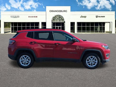 Used 2019 Jeep Compass Sport FWD image 9