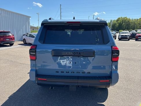 Used 2026 Toyota 4Runner SR5 AWD/4WD image 6