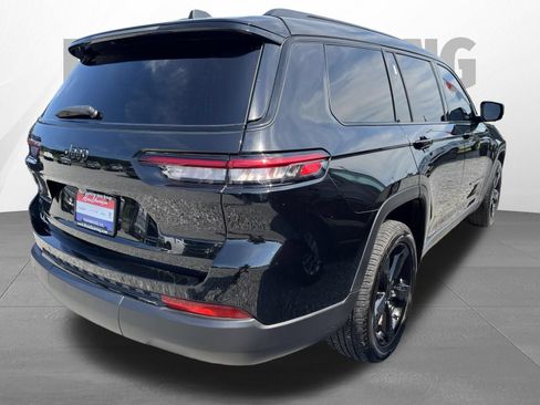 Used 2023 Jeep Grand Cherokee L Laredo RWD image 4