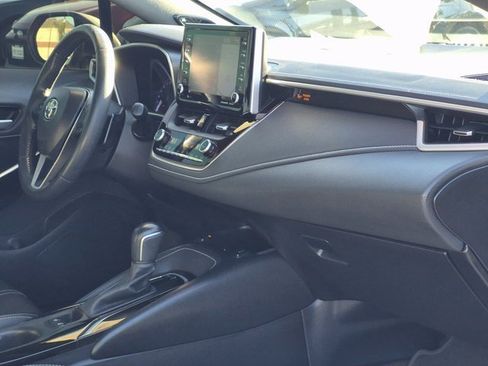 Used 2019 Toyota Corolla XSE image 21