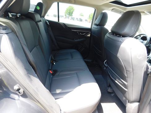 Used 2024 Subaru Outback Limited AWD/4WD image 5