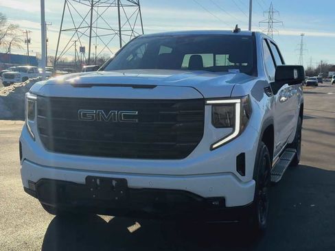 Used 2024 GMC Sierra 1500 Elevation w/ Elevation Premium Package image 7