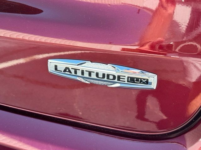 Used 2022 Jeep Compass Latitude AWD/4WD image 7