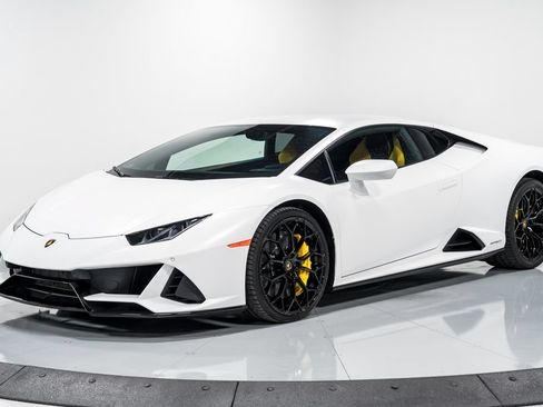 Used 2022 Lamborghini Huracan EVO AWD/4WD image 7