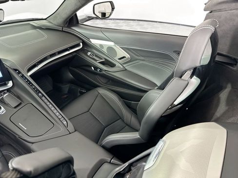 Used 2025 Chevrolet Corvette Z06 RWD image 23