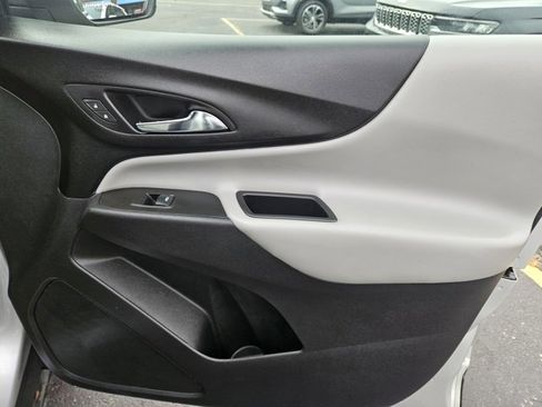 Certified 2020 Chevrolet Equinox LS w/ LS Convenience Package image 11