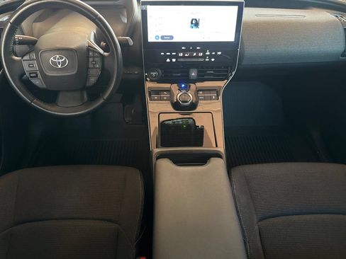 Used 2023 Toyota bZ4X FWD image 18