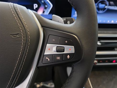 Used 2026 BMW X5 sDrive40i image 20