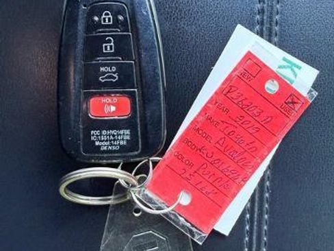 Used 2019 Toyota Avalon XLE w/ Preferred Accessory Package image 52