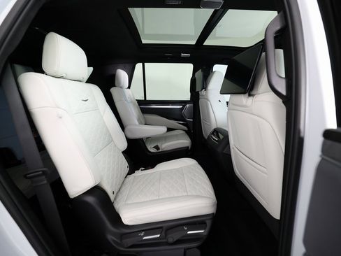 Used 2026 Cadillac Escalade V image 11