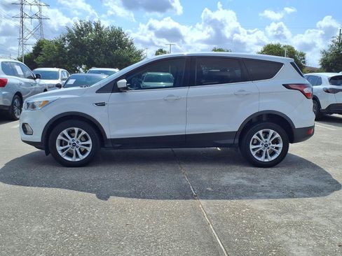 Used 2017 Ford Escape SE FWD image 22