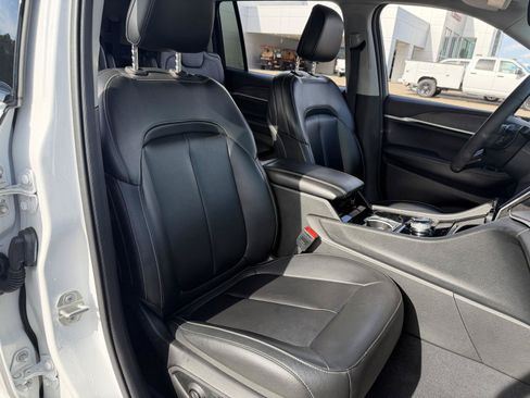 Used 2023 Jeep Grand Cherokee L Limited AWD/4WD image 22
