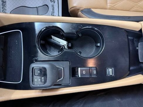 Used 2023 Nissan Rogue Platinum FWD image 27
