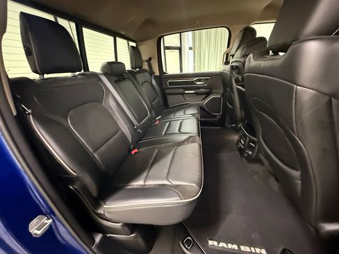 Used 2019 RAM 1500 Laramie AWD/4WD image 21