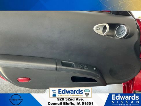 Used 2005 Nissan 350Z Grand Touring RWD image 15